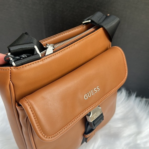 New Guess Scala Crossbody Bag Front Pocket Brown - Picture 2 of 5